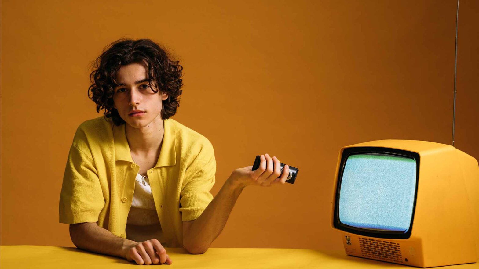 Why Watching TV Doesn’t Satisfy You